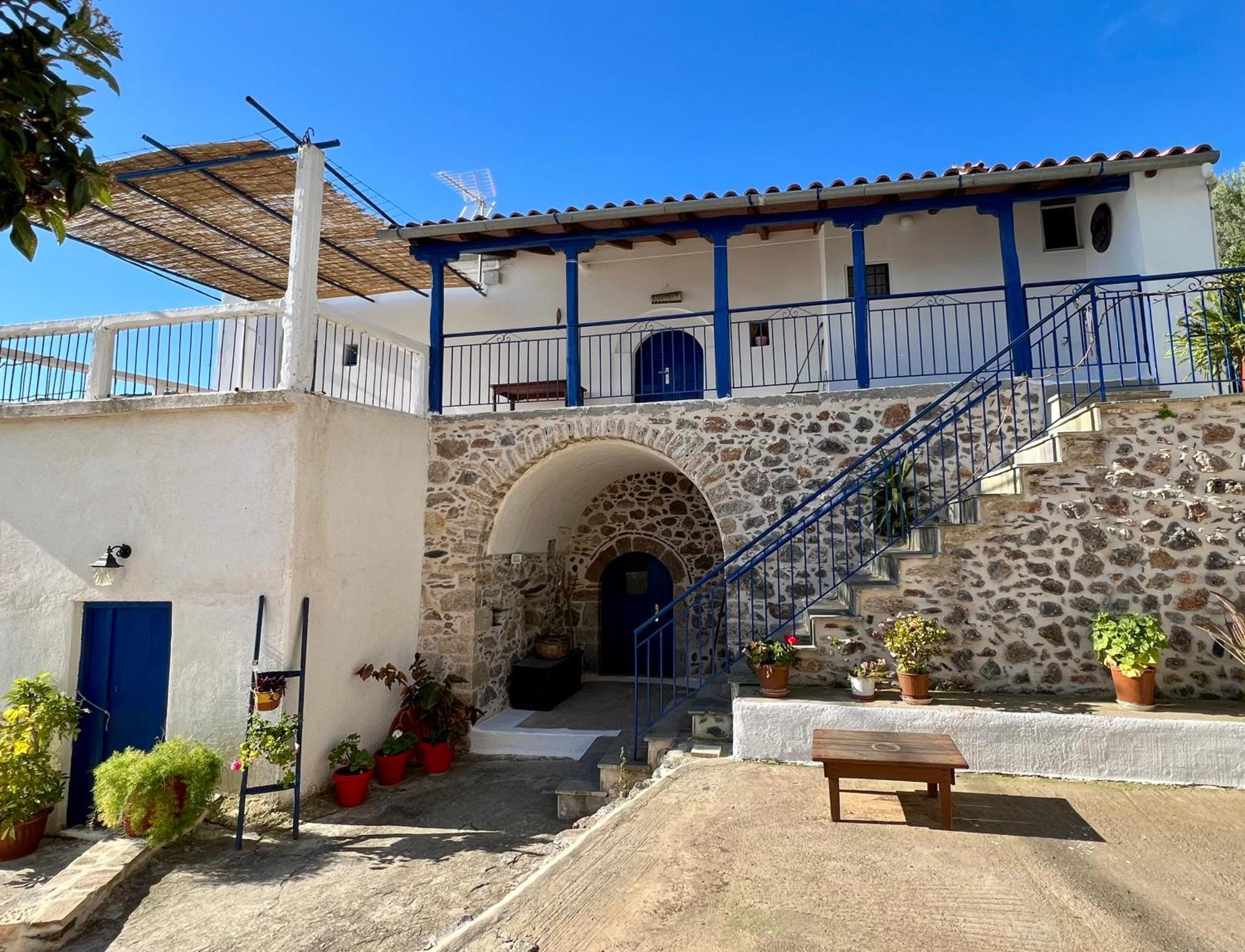 Politeika Traditional House Tirós 外观 照片