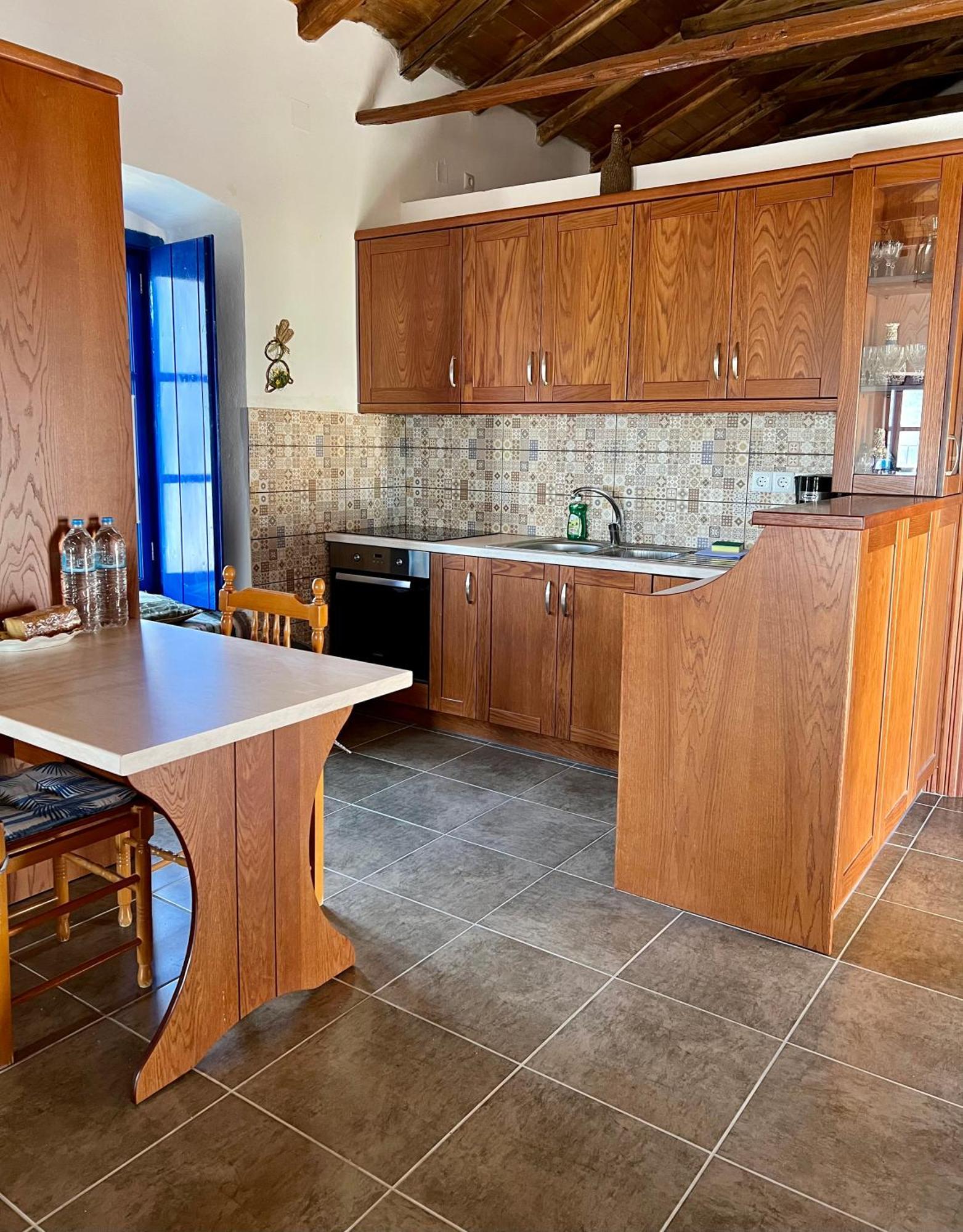Politeika Traditional House Tirós 外观 照片