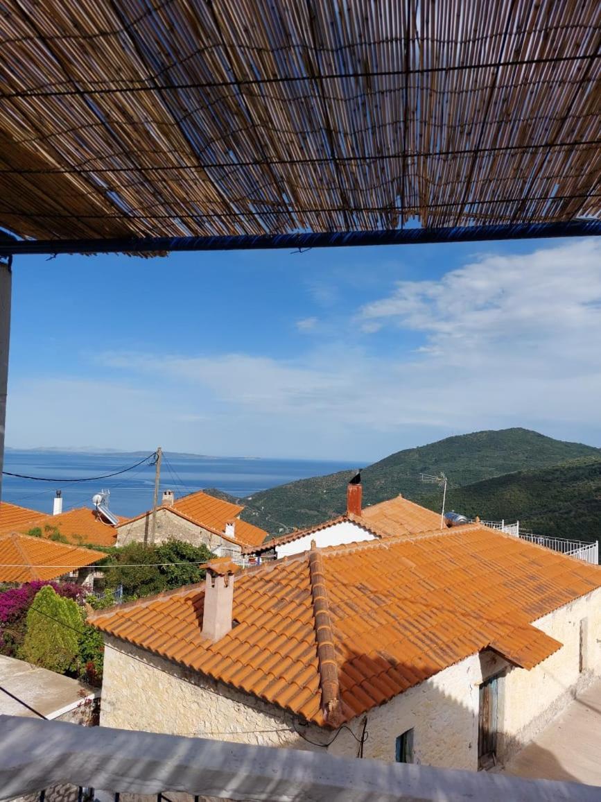 Politeika Traditional House Tirós 外观 照片